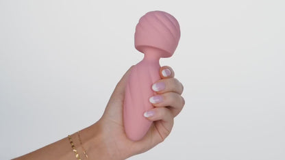 Euforia - Simply Magic - Full Silicone Vibrator
This is no illusion